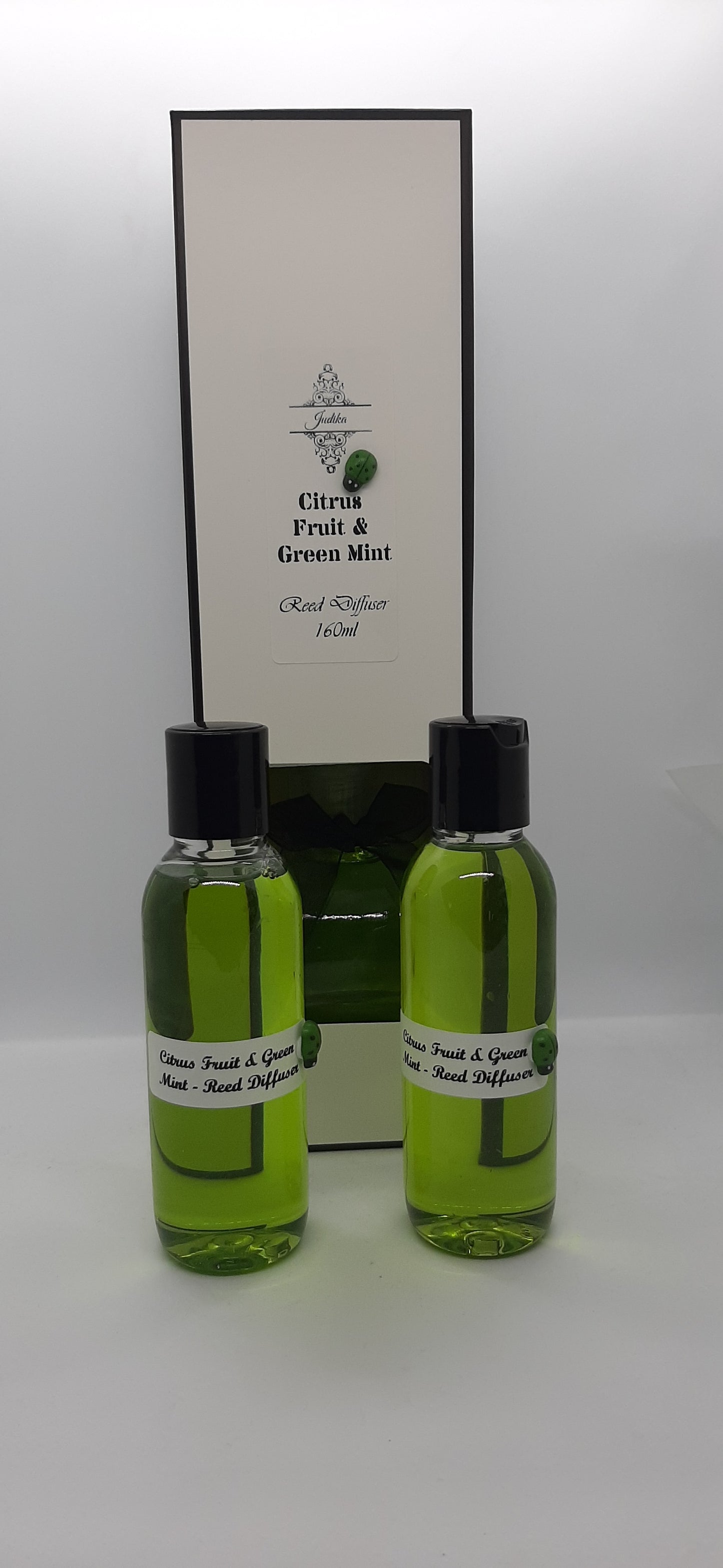 Citrus Fruit & Green Mint Fragranced Reed Diffuser Refill (120ml)