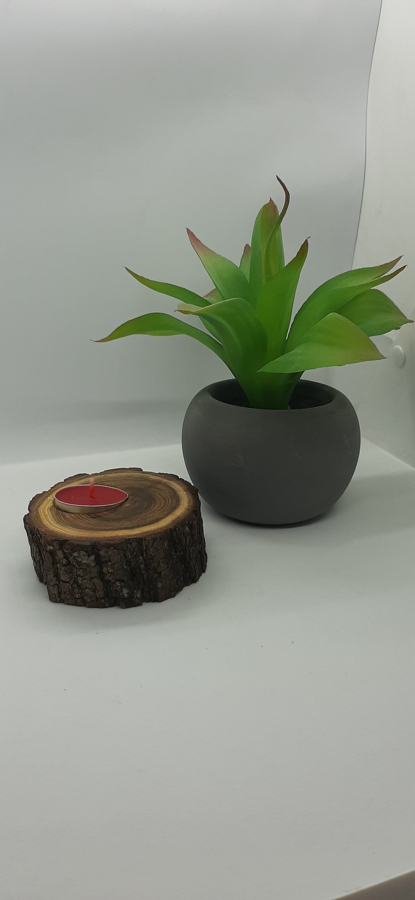Single Rustic Timber Tealight Holder
