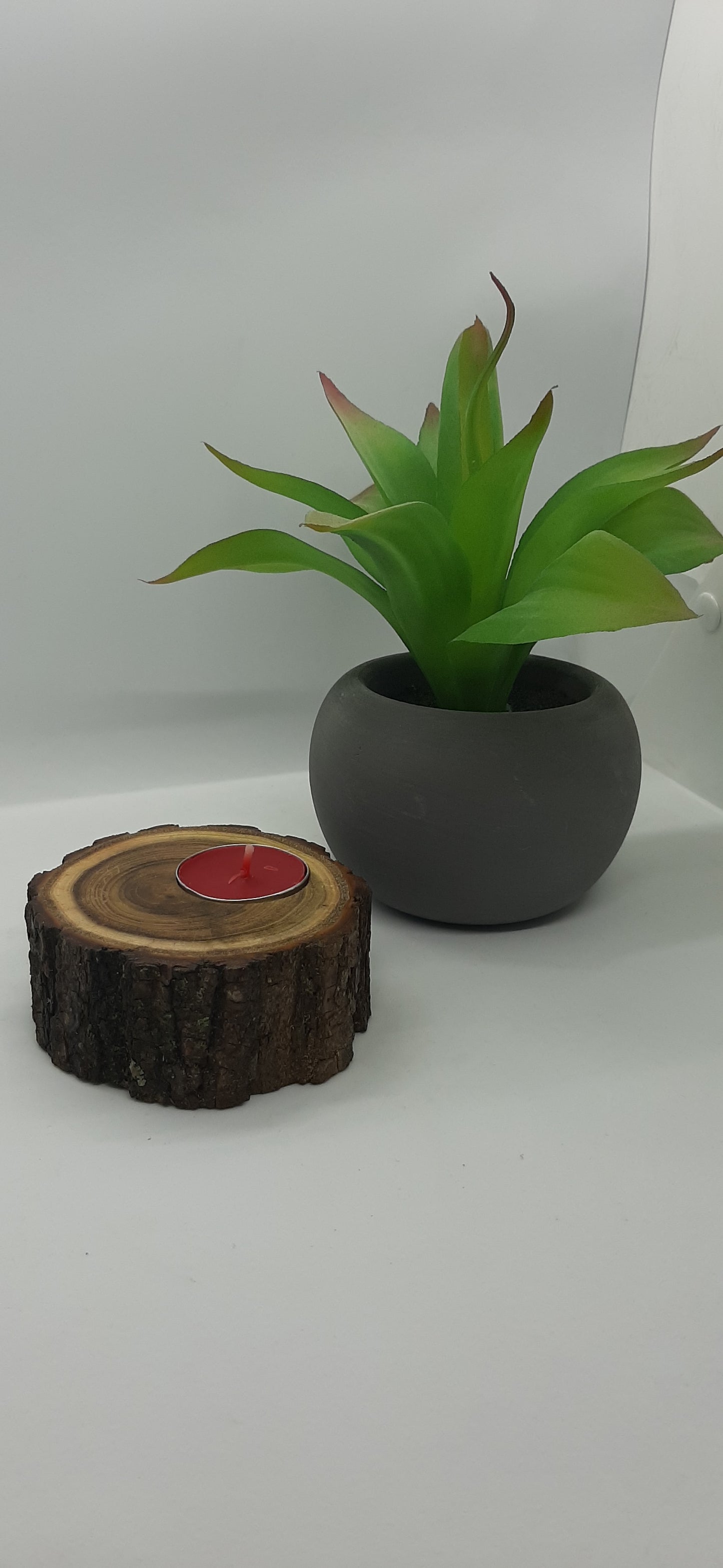 Single Rustic Timber Tealight Holder