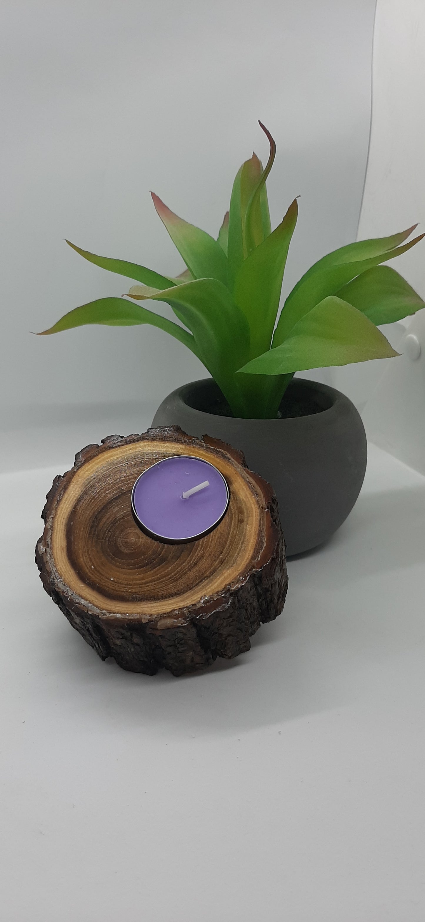 Single Rustic Timber Tealight Holder