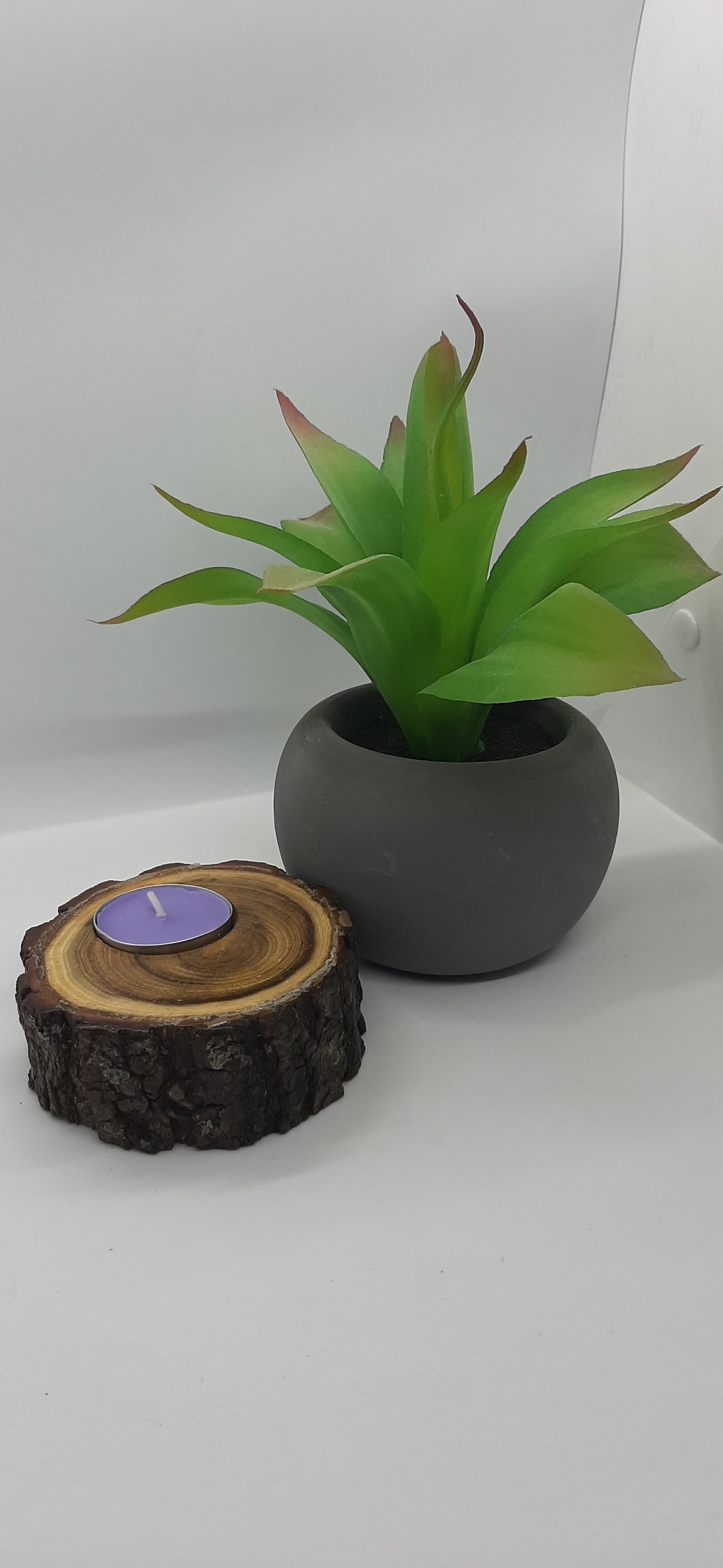 Single Rustic Timber Tealight Holder